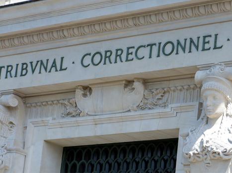 AVOCAT EN DROIT PÉNAL À MELUN AVOCAT EN DROIT PÉNAL À MELUN